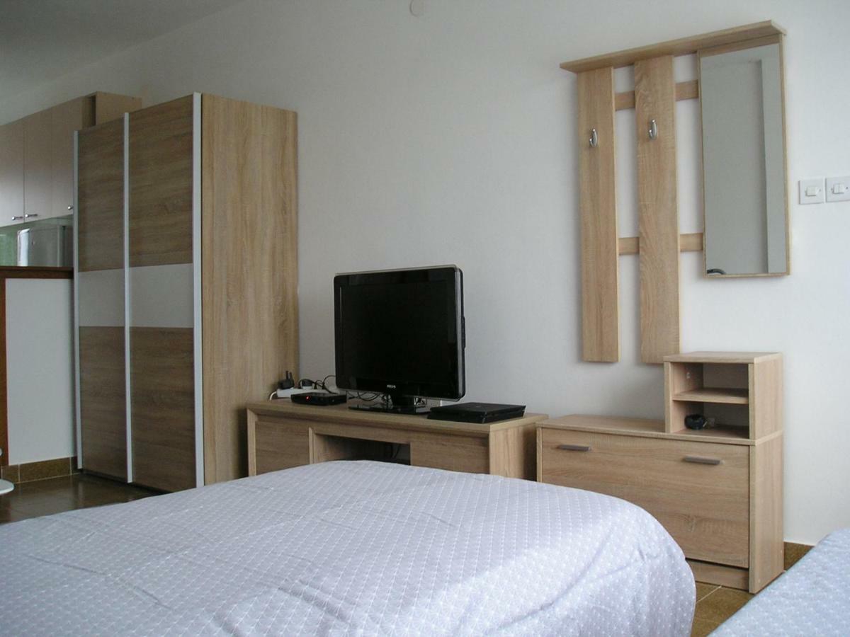 Twin Oaks Lägenhet Šišan Exteriör bild